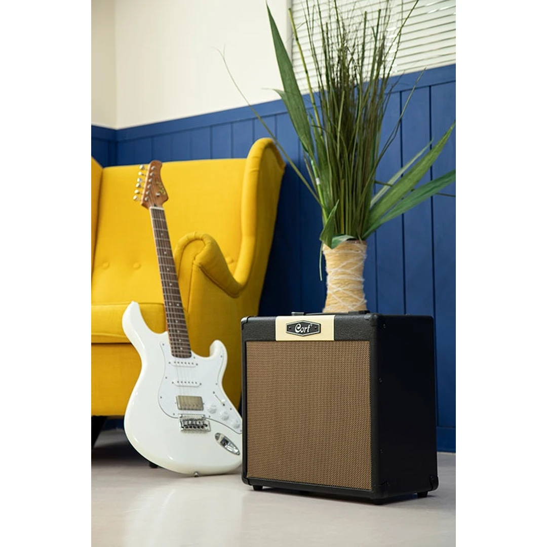 Комбоусилитель Cort CM30R BK