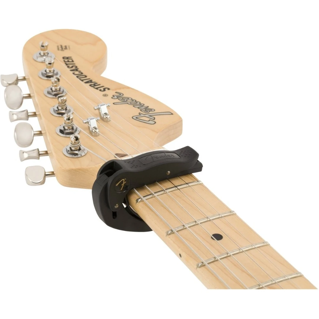Каподастр Fender Smart Capo
