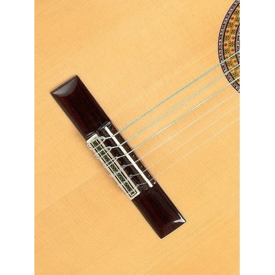 Классическая гитара Alhambra 11P