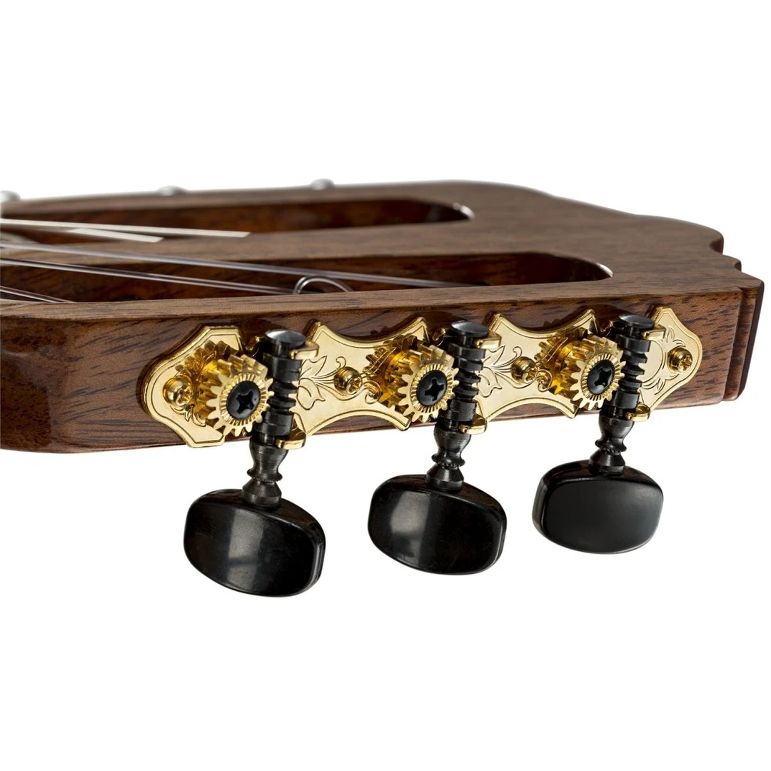 Классическая гитара La Mancha Rubi S