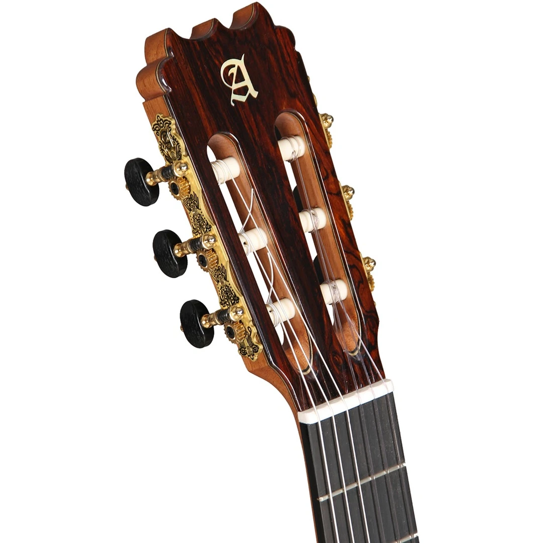 Классическая гитара Alhambra 10Fp Pinana