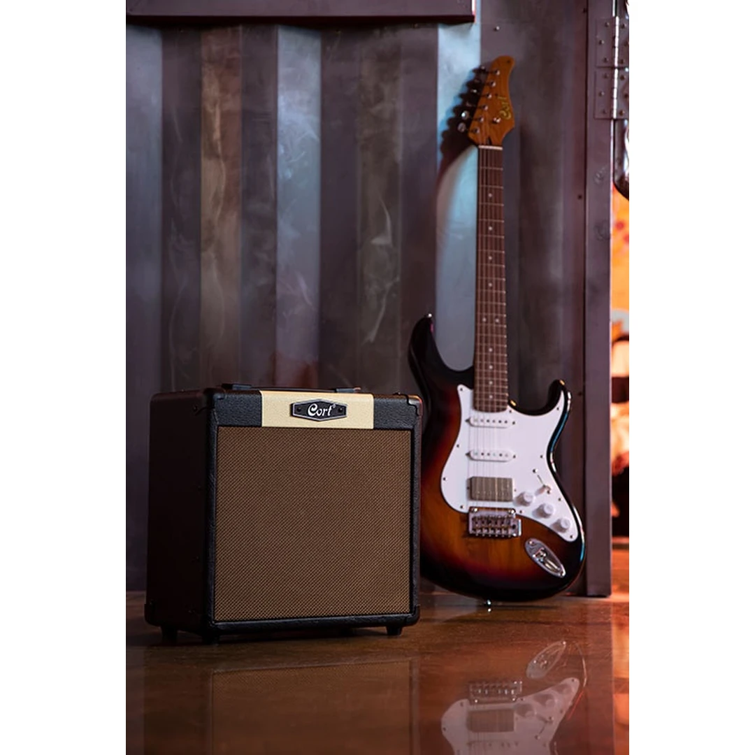 Комбоусилитель Cort CM15R BK