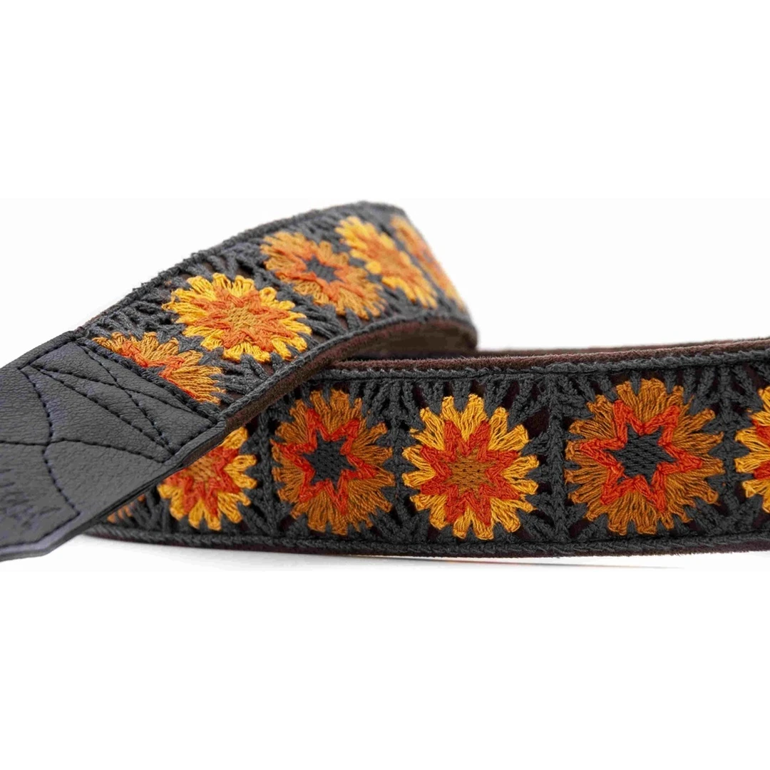 Ремень для гитары RightOn Straps Standard Plus Crochet Brown